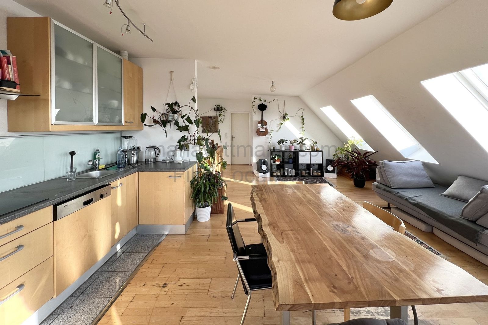 Location 131 - Photo 11