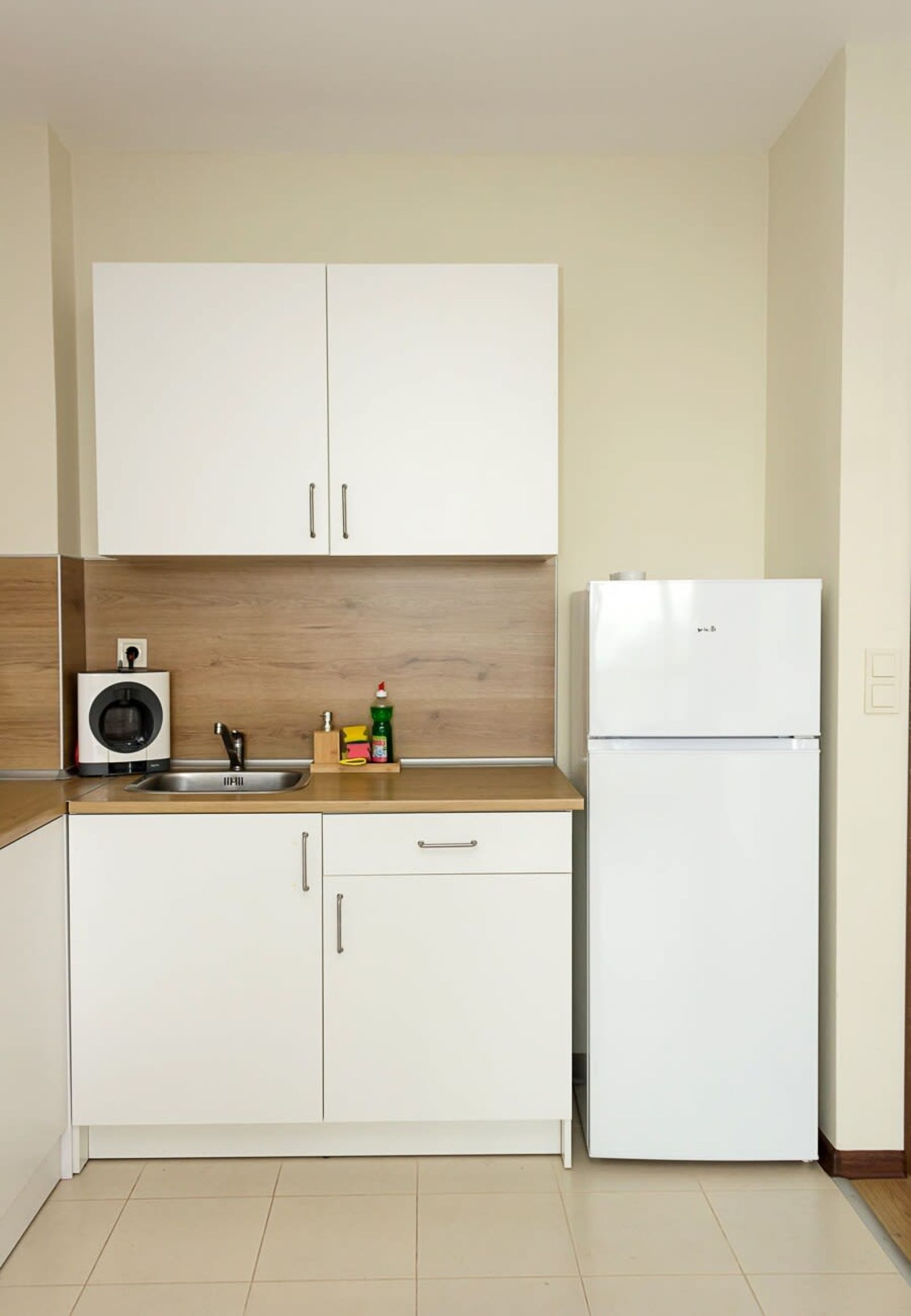 Cozy 1BD Flat in Golden Sands with All You Need - Photo 7