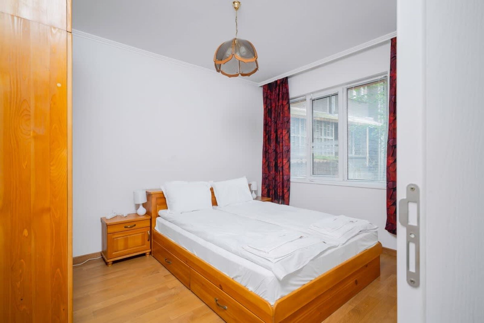 1BD flat with Desk on Russian Monument Square - Photo 2