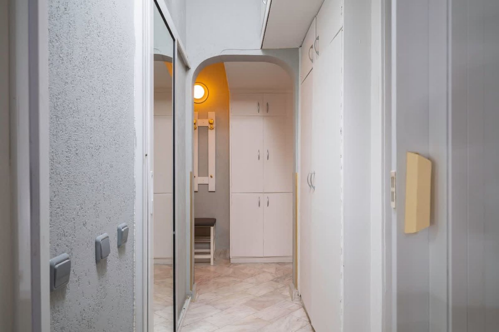 Cozy Apartment near Vitosha Street - Photo 25