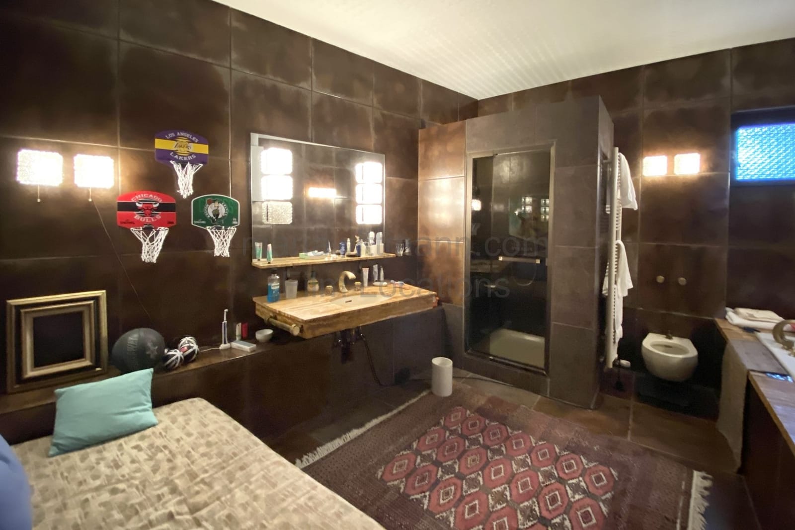 Location 241 - Photo 23