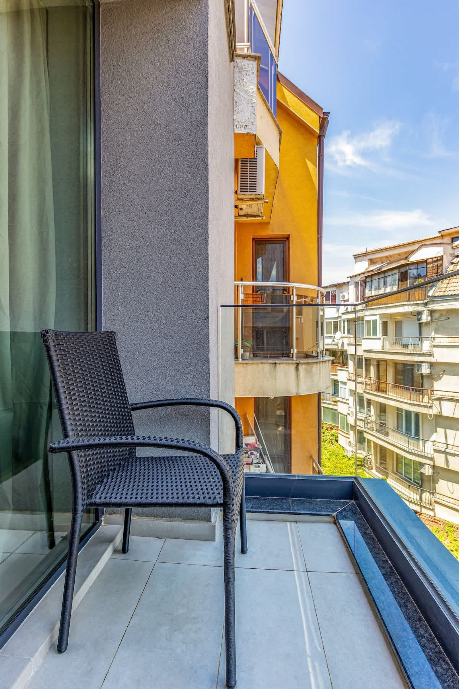 Modern Living | Drava 2BD Apt - Photo 9