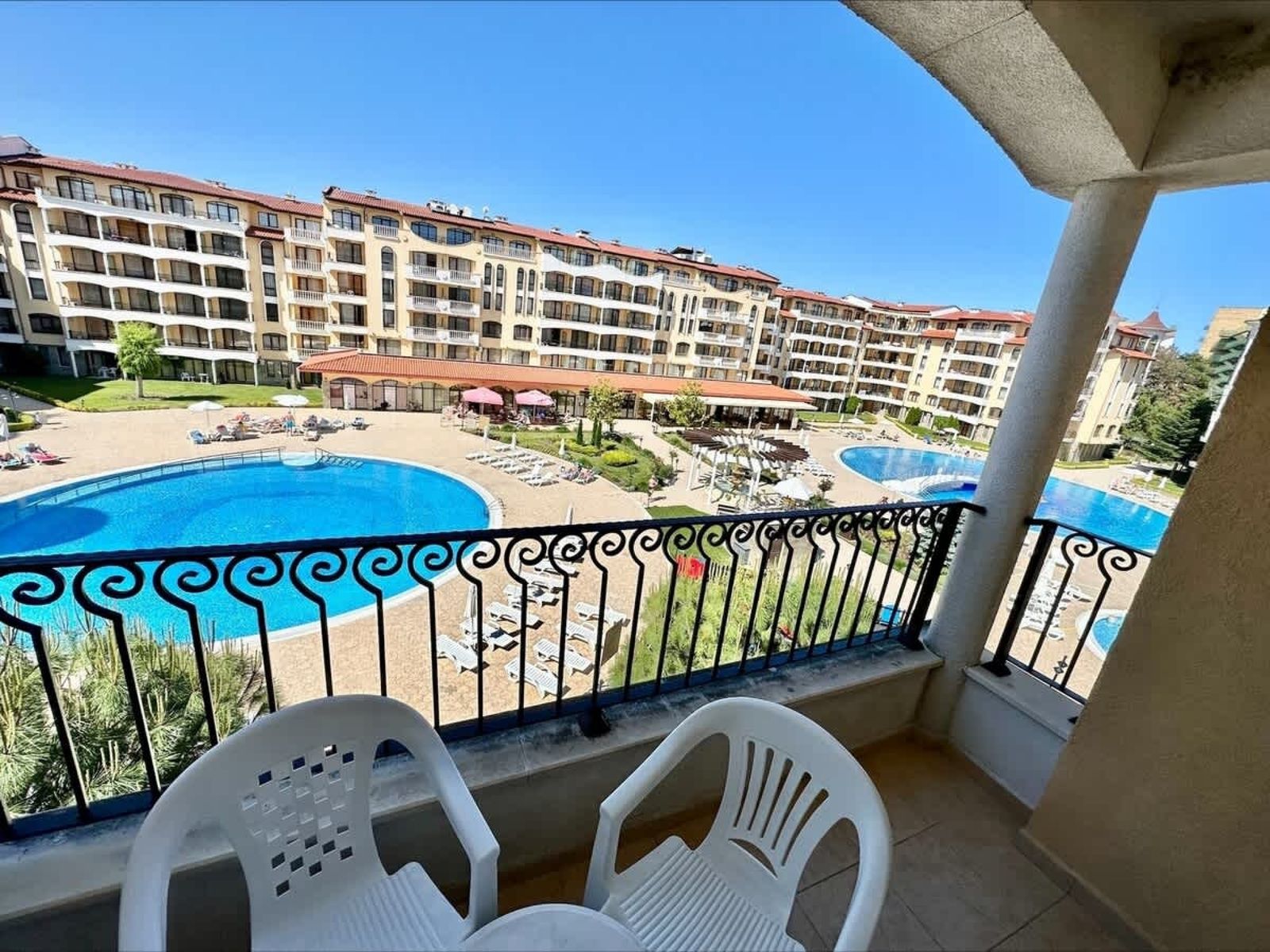 Cozy 1 bedroom pool view  Royal Sun - Photo 70