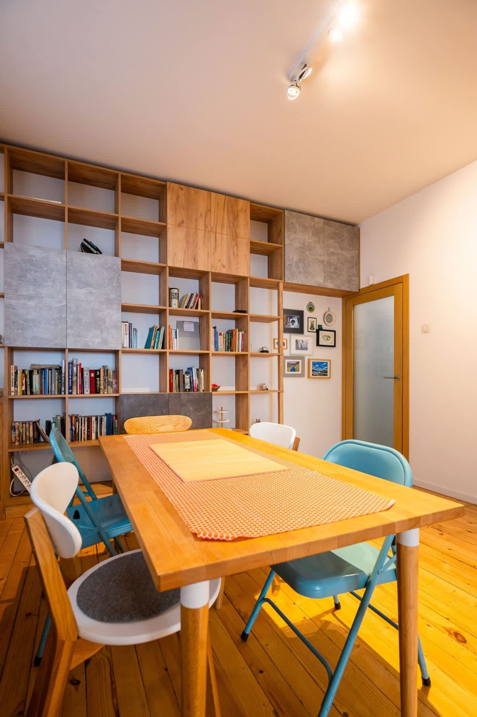 Colorful Getaway right next to NDK - Photo 7