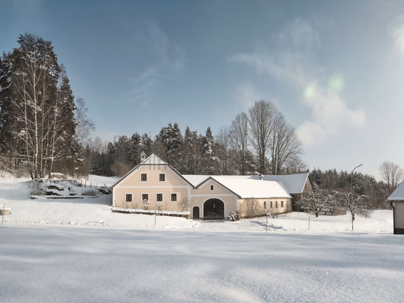 Location 477 - Cover Photo