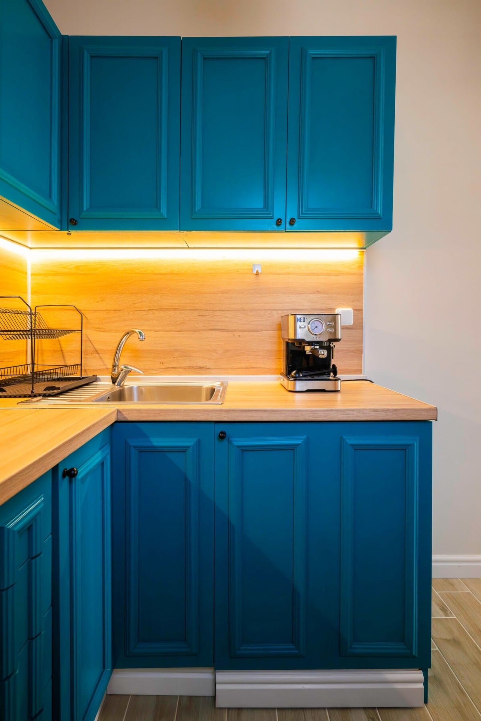 Bright Bohemian Studio with Prime Location - Photo 11