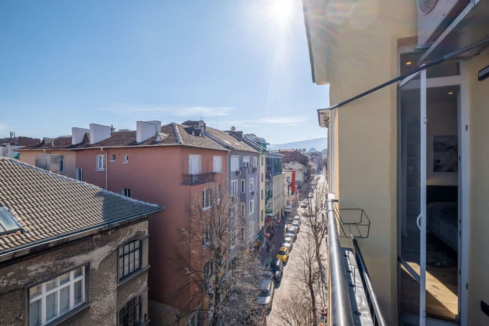 Bright Apartments – 2 Bedroom - Photo 33