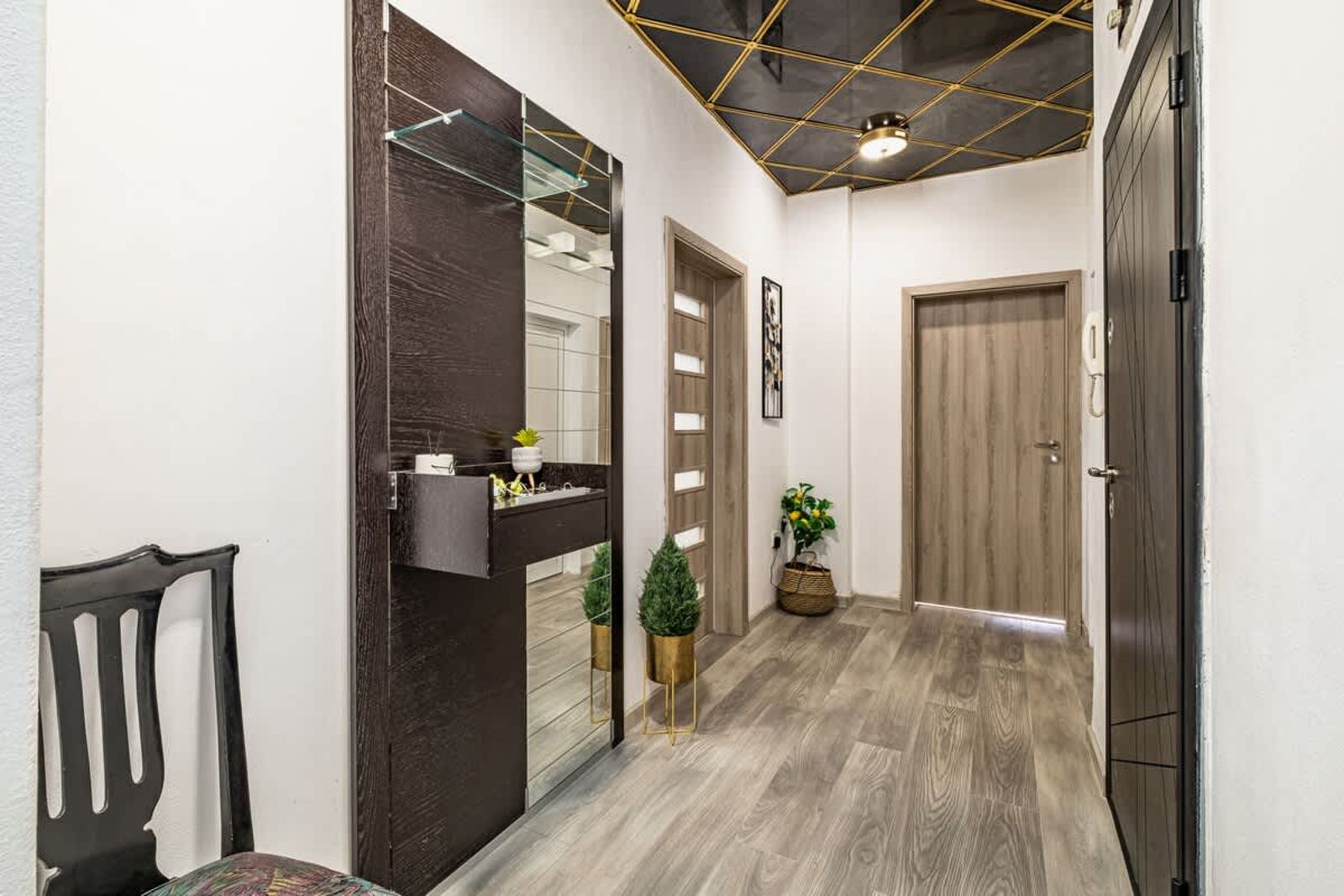 Black Sea Spacious 3BR Apartment - Photo 20