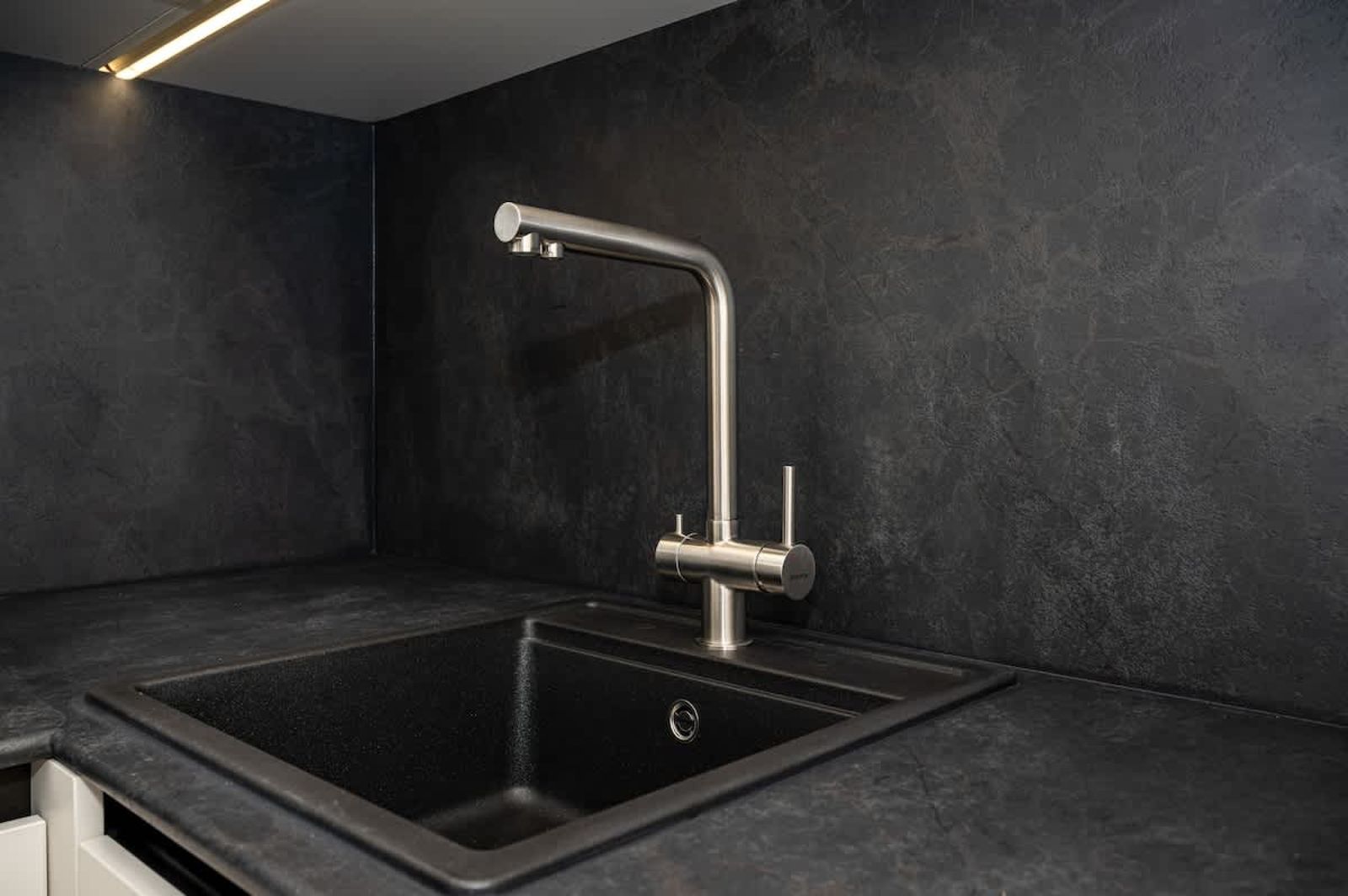 Plovdiv Center Gem with Balcony - Photo 11