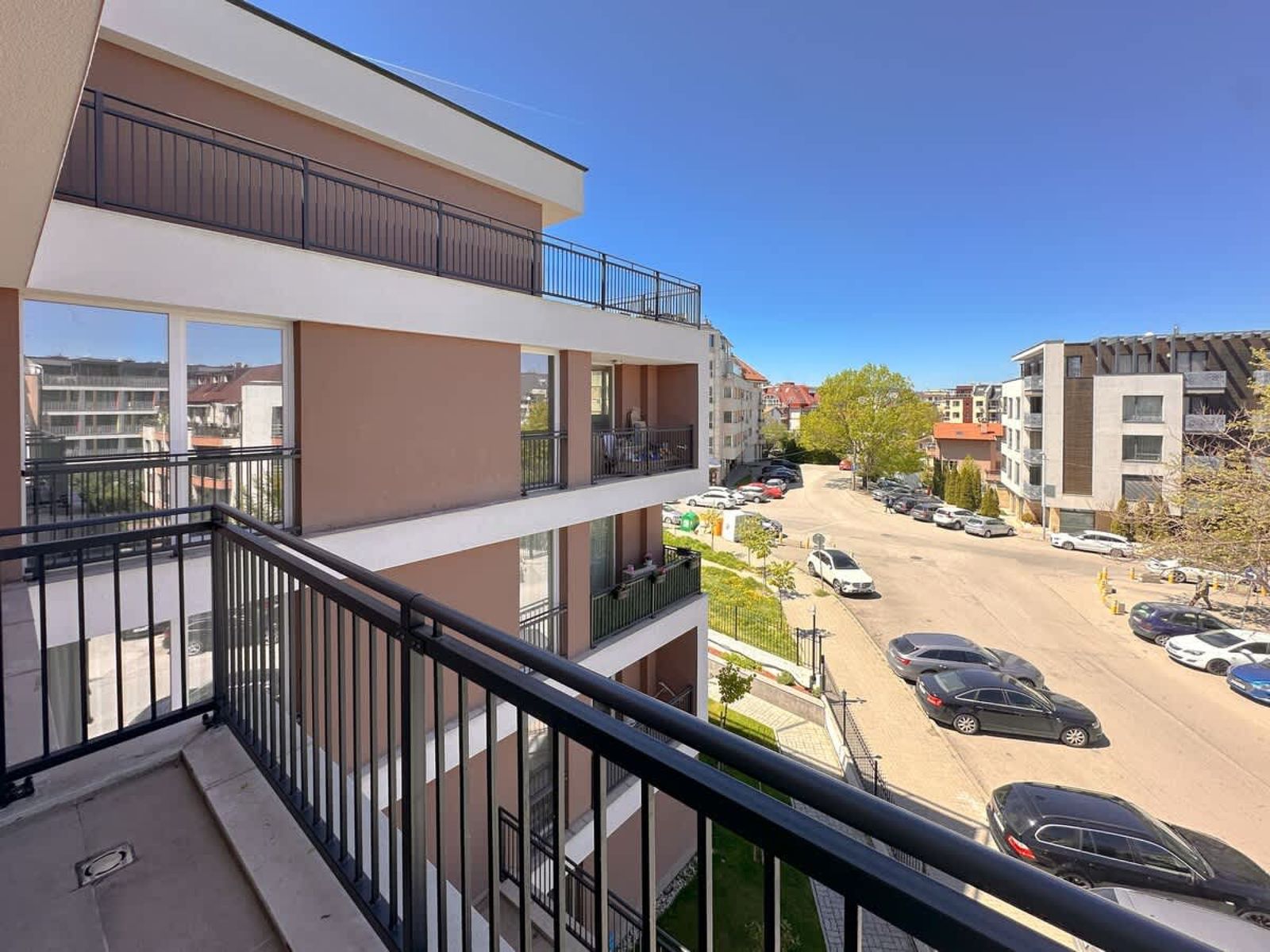 Crème Lux - Elegant 1BD in Manastirski Livadi - Photo 10