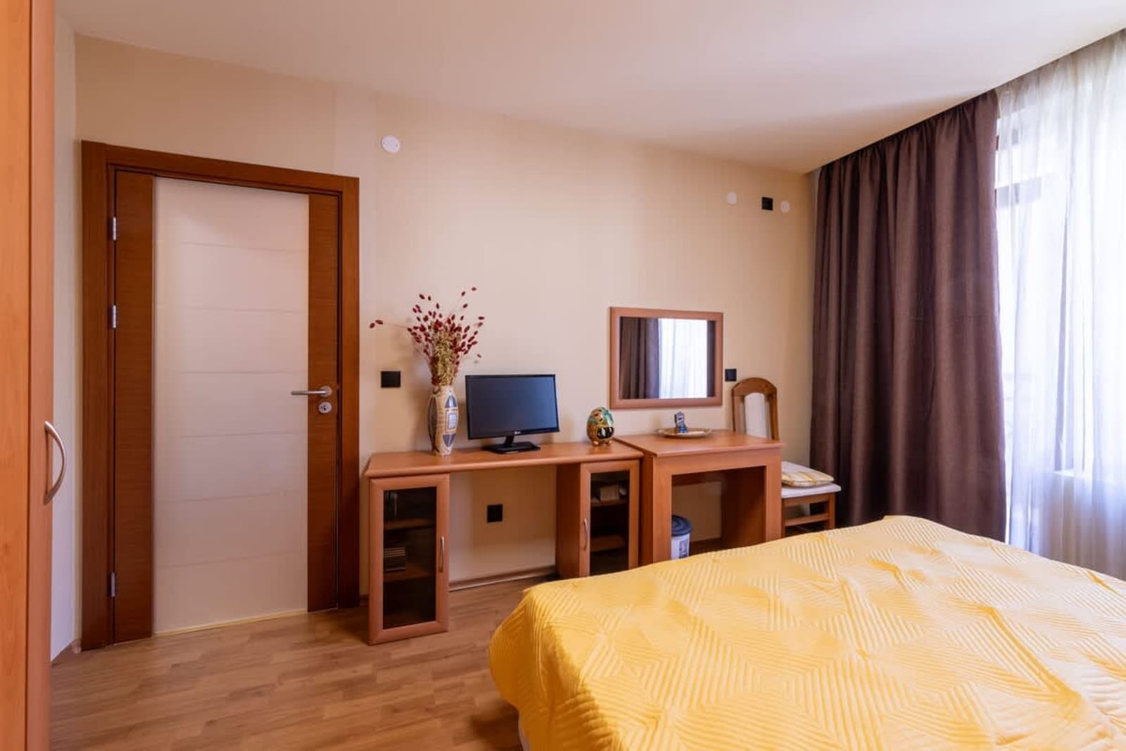 Golden Sands: 1BD Retreat with Parking - Photo 10