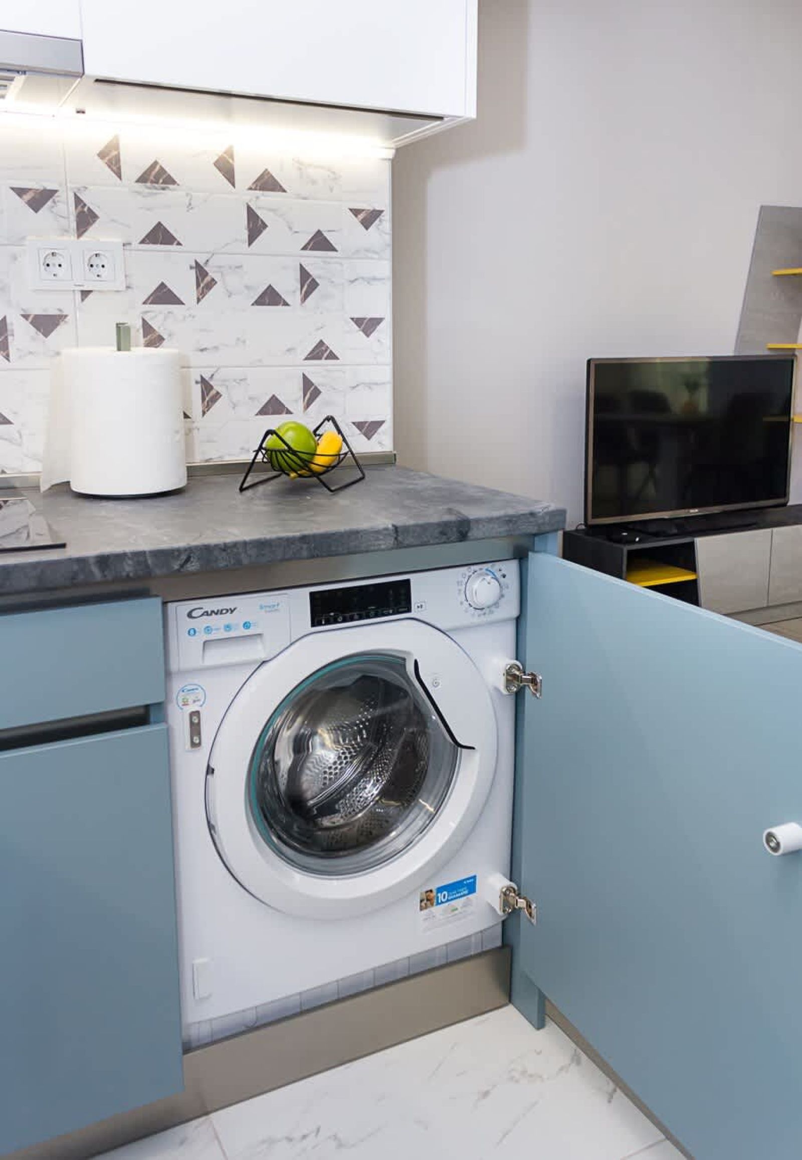 New Colorful 1BD Getaway with an Amazing Sea View - Photo 16