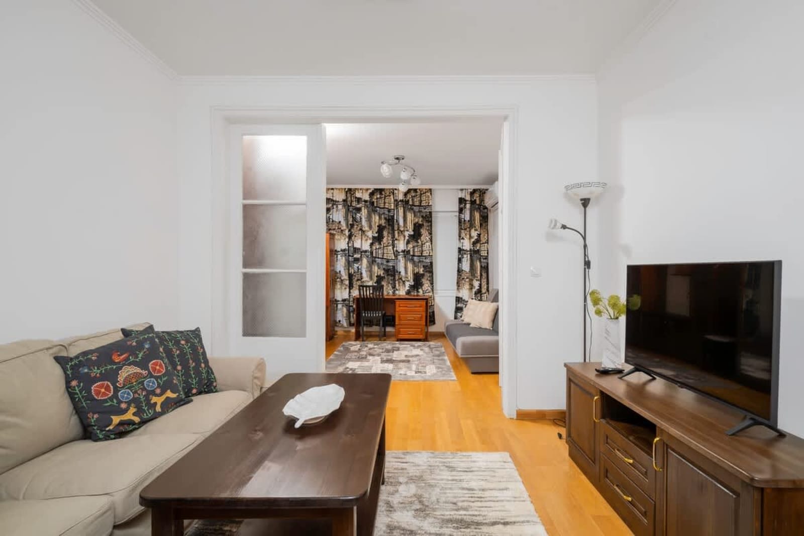 1BD flat with Desk on Russian Monument Square - Photo 13