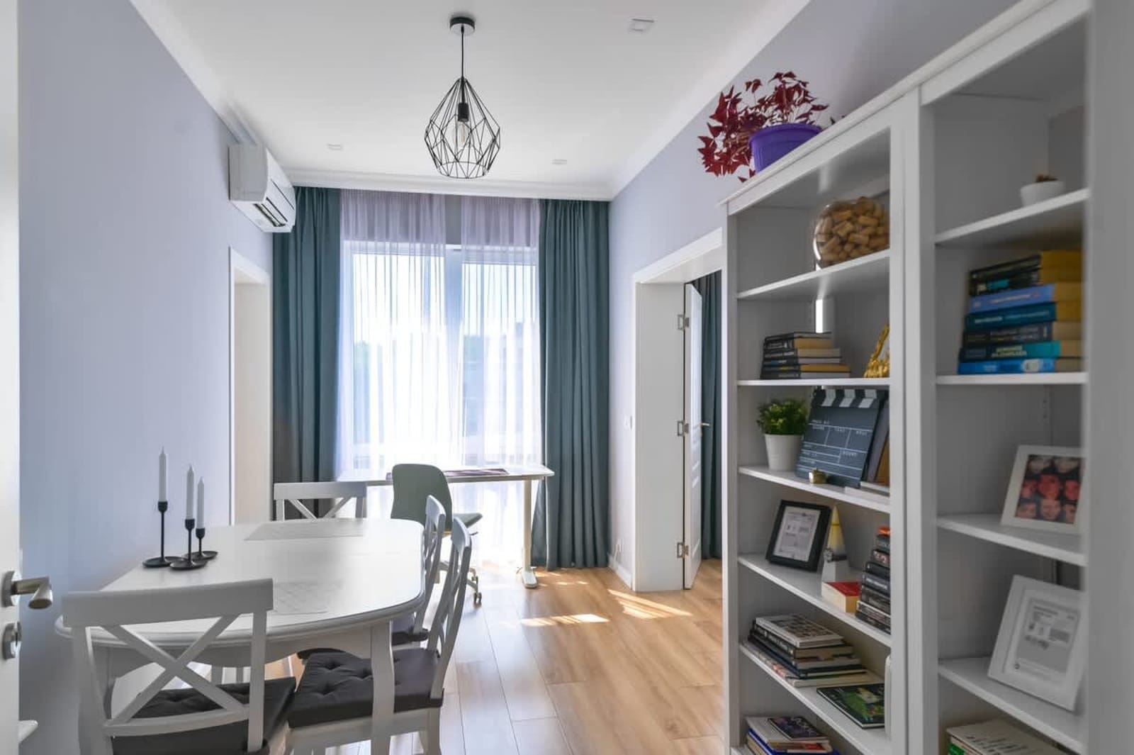 〰The Blue Apartment  1BD with Artistic Design - Photo 3