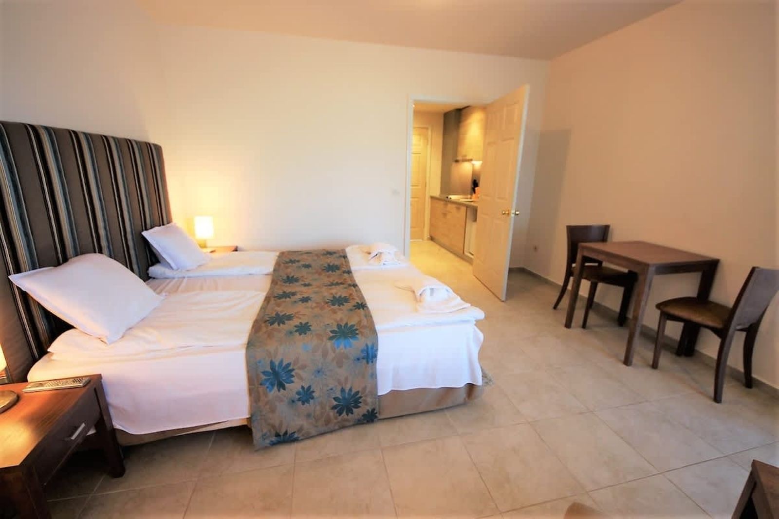 Cozy South Pearl  Pool View Studio for Family - Photo 7