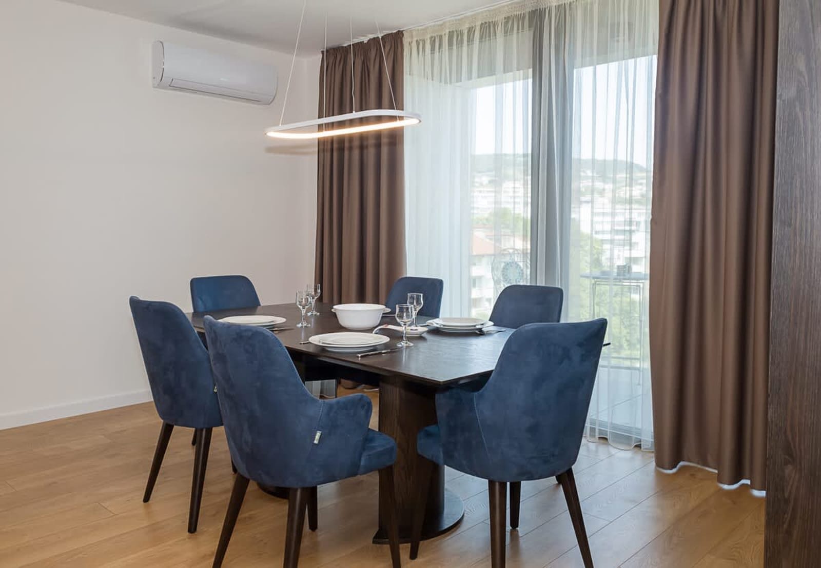 Stylish City Living by the Sea - 2BR Flat in Varna - Photo 16