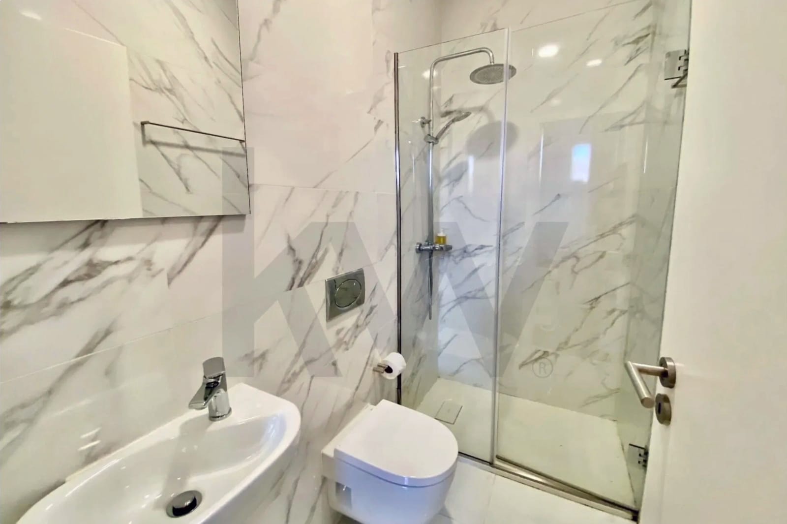 2 BDR &amp; 2 BTHR Duplex with 2 balconies - Photo 13