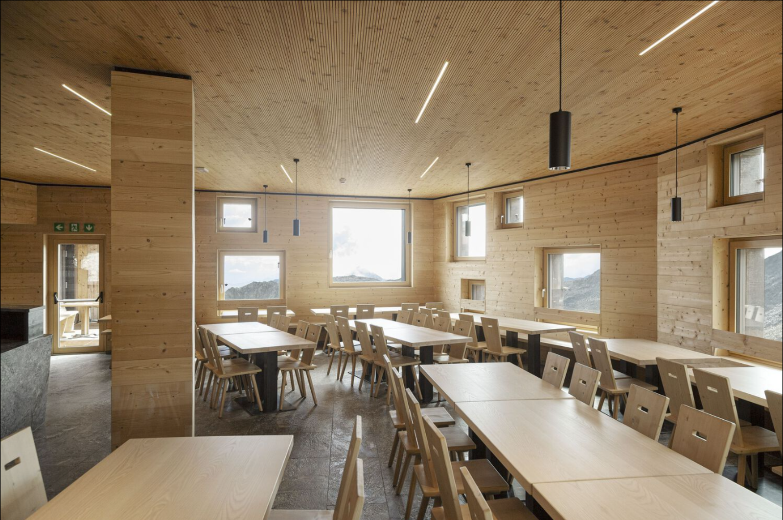 Rifugio Petrarca Hut - Photo 4