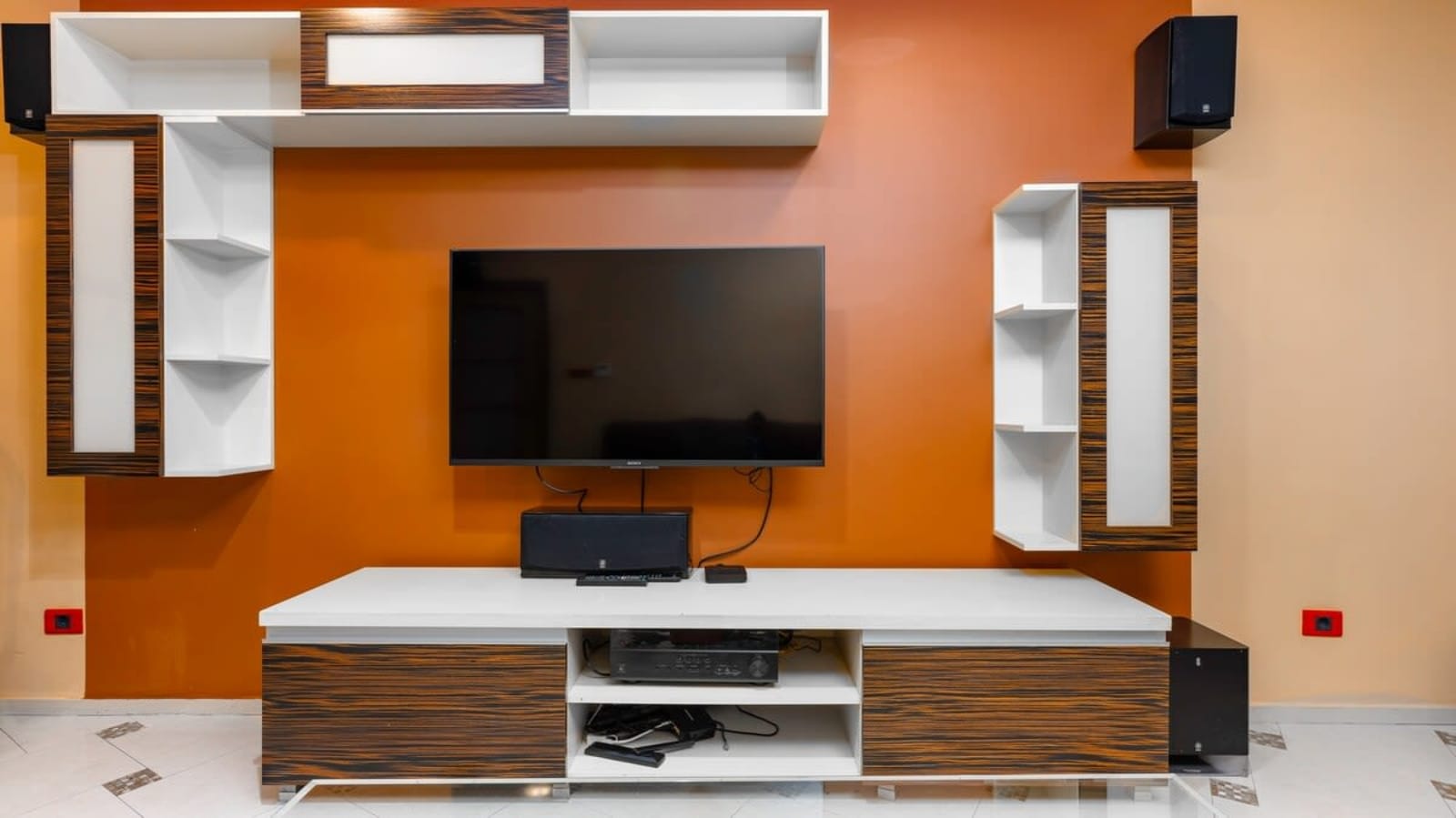 Central 1BD Apartment Next to Women's Market - Photo 8