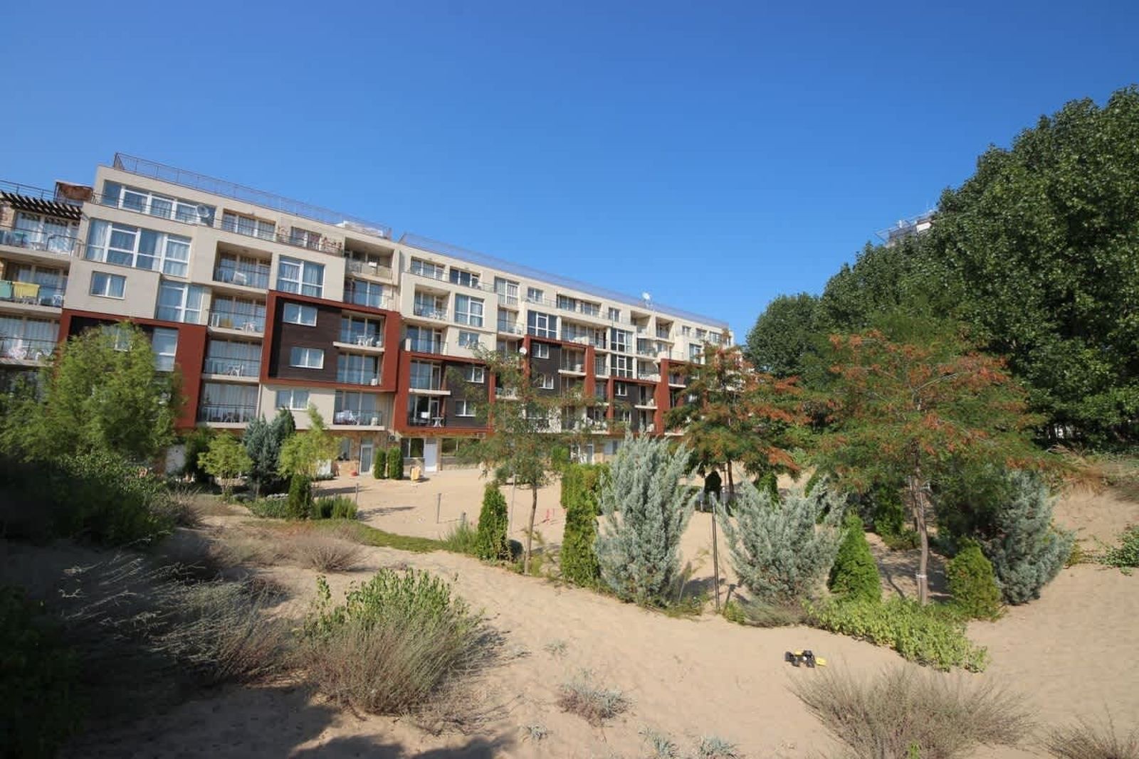 Cozy apartment in Dune Residence - Photo 16