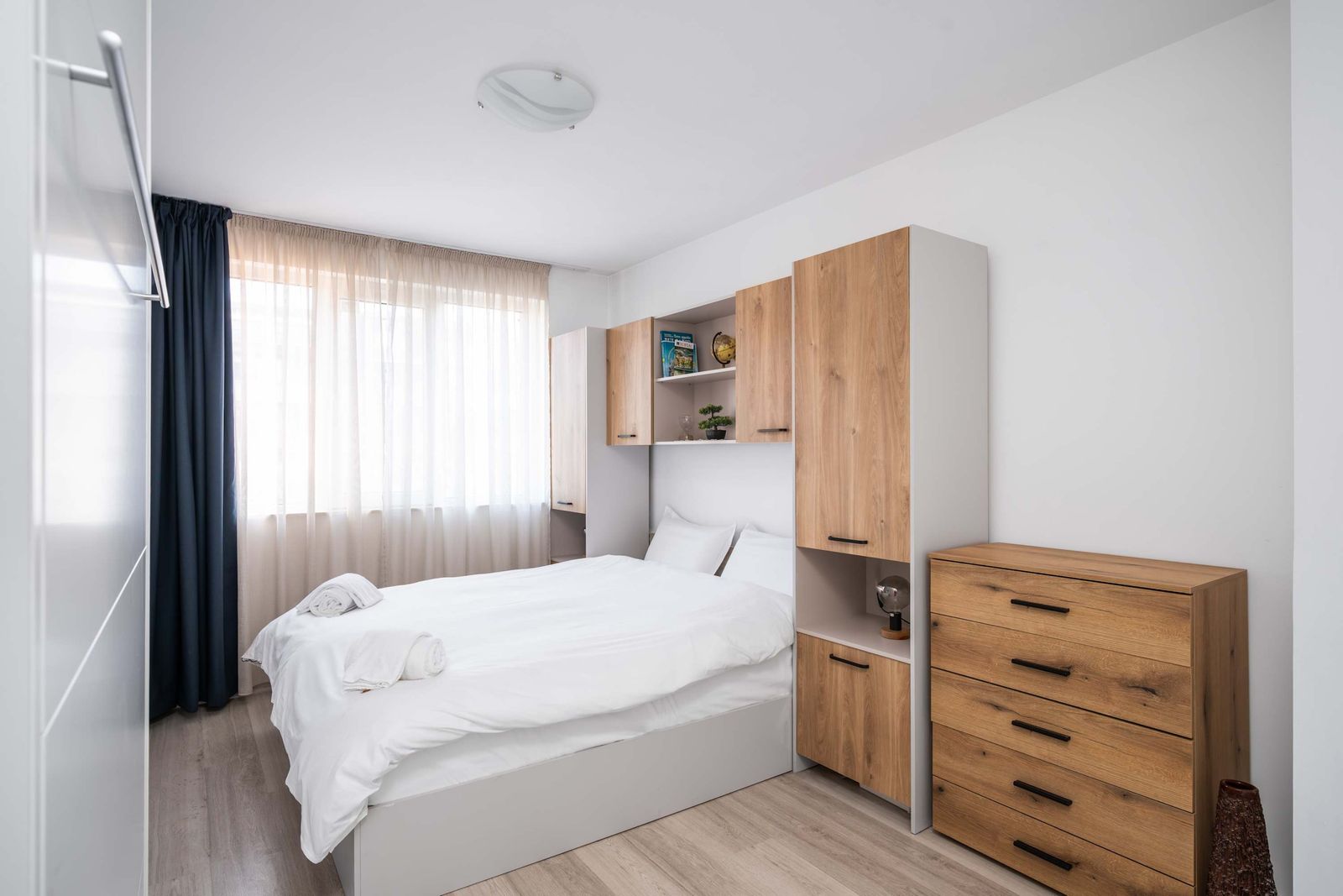 Sunny &amp; Modern 1BD Apartment - Cover Photo