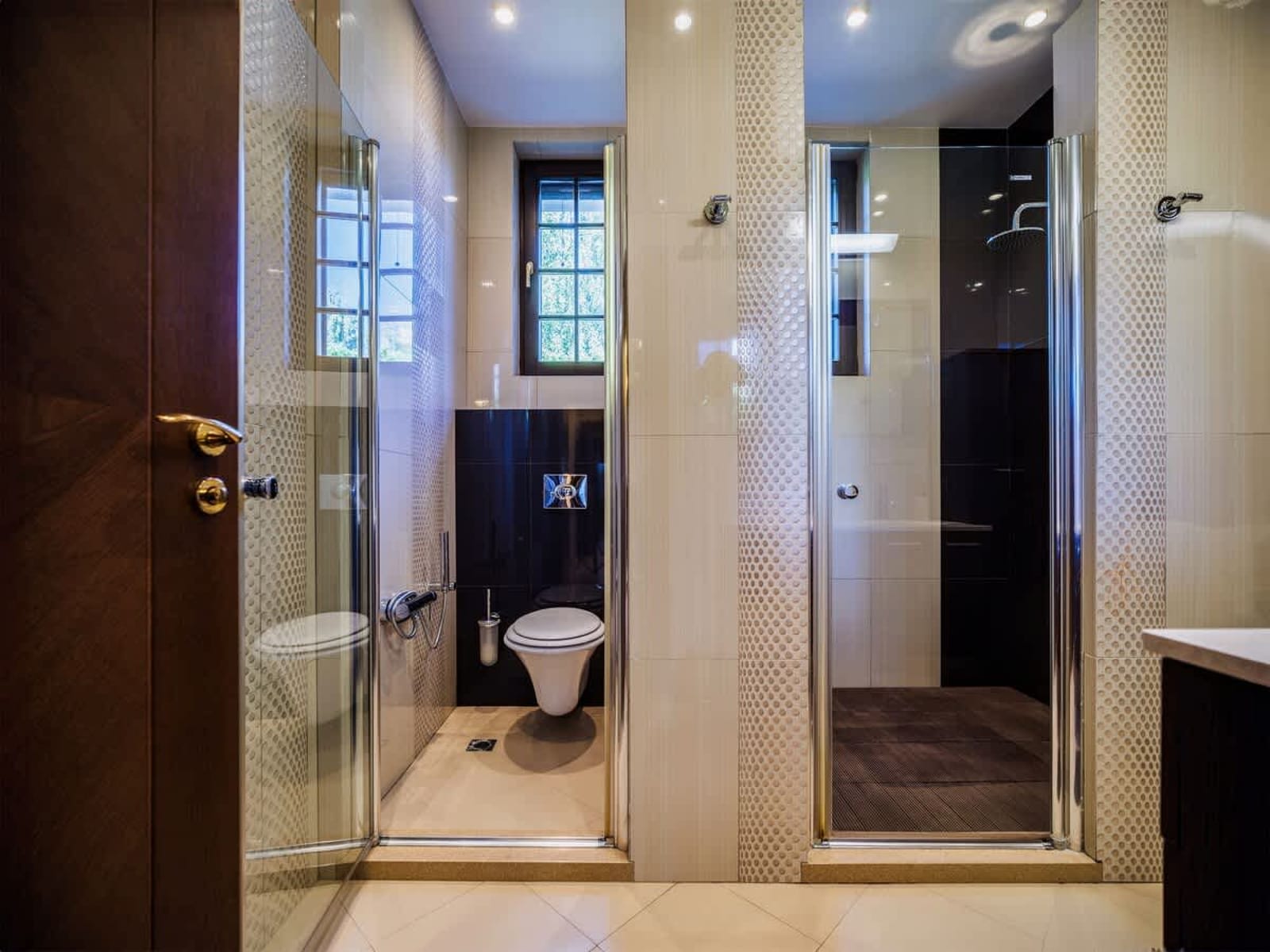 Luxury Villa with Pool- 4 Bedrooms in BlackSeaRama - Photo 20