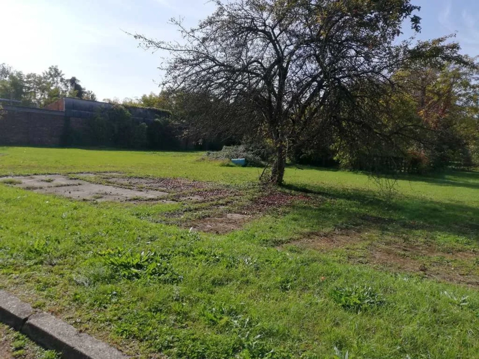 Beautiful Abandoned Factory - Photo 24