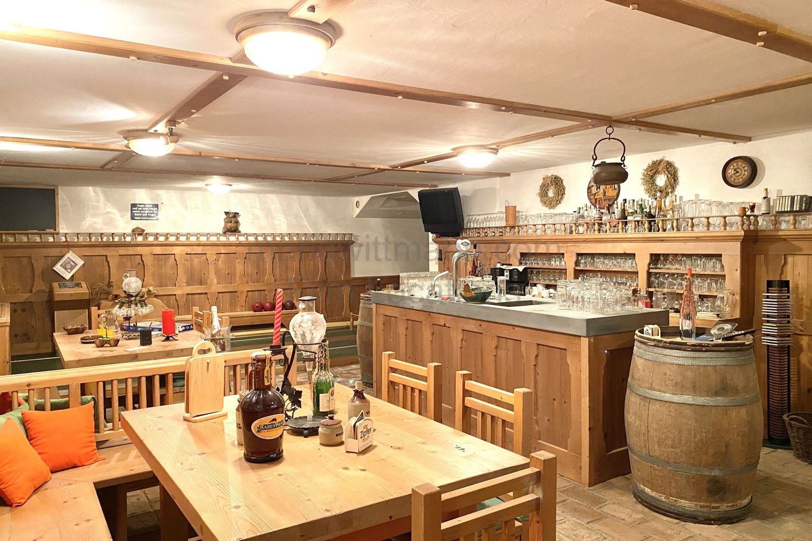 Location 250 - Photo 16