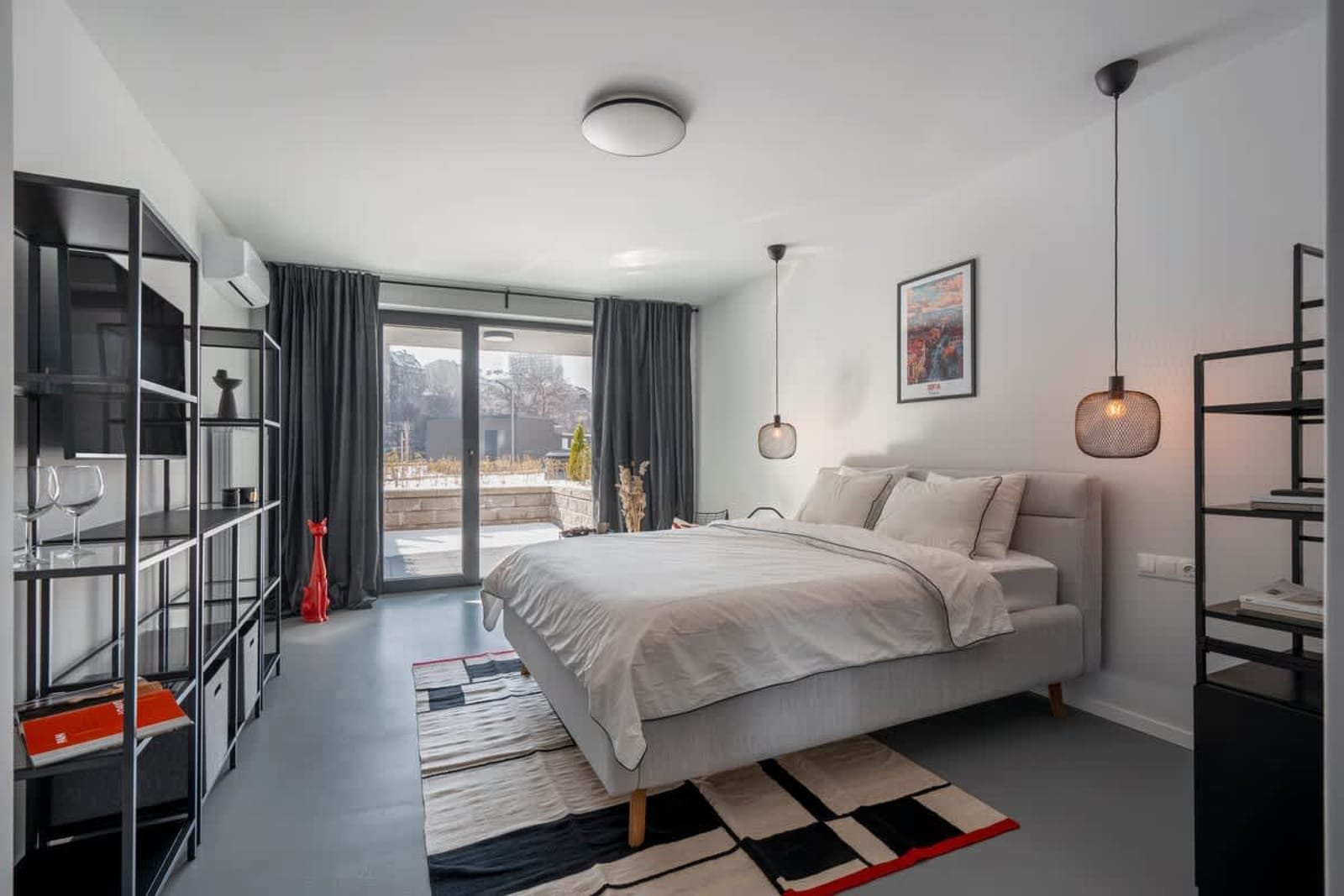 Aviva City Stay – 3 Private Studios Downtown - Photo 10