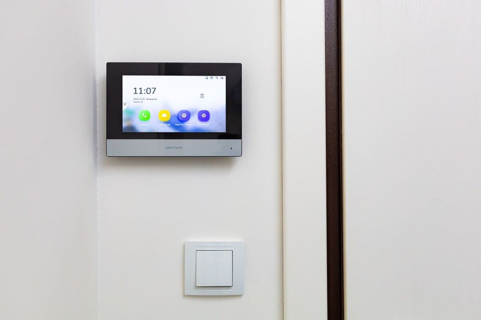 Radiant Retreat: Bright 1BD Haven in Plovdiv - Photo 6