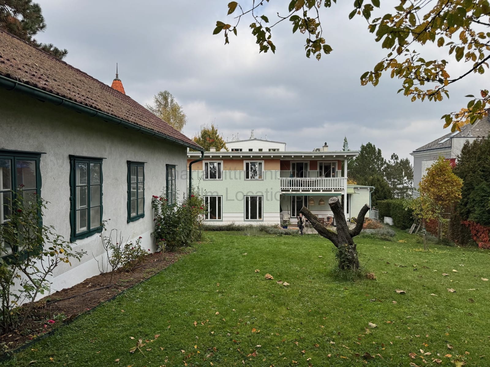 Location 274 - Cover Photo