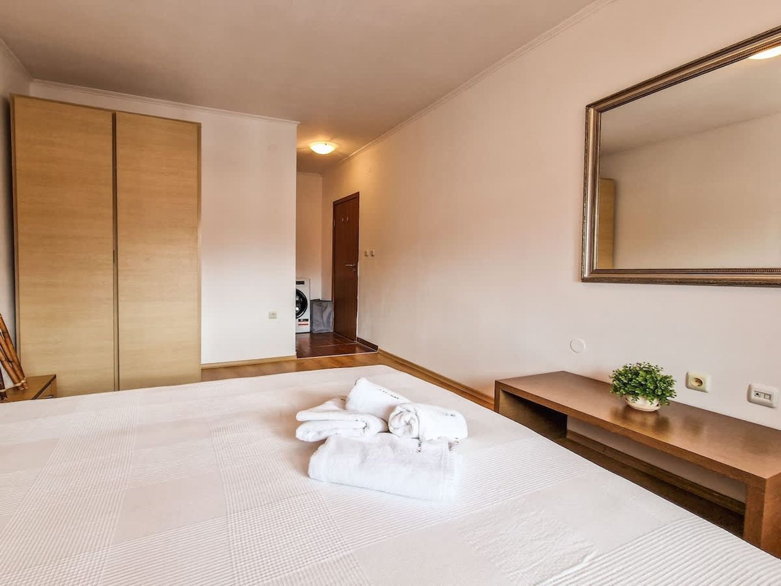 Cedar Lodge 2 Bedroom Apartment - Photo 11