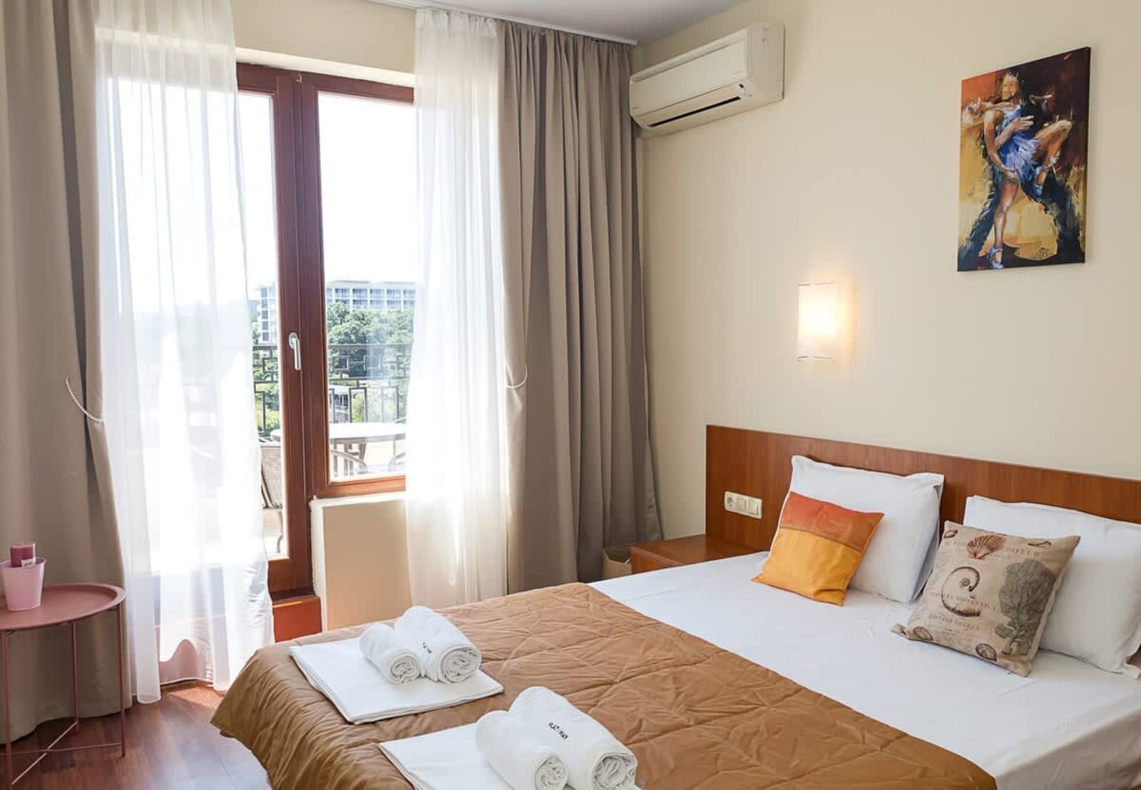 Beachfront Bliss-1BR Sea View Flat in Golden Sands - Photo 3