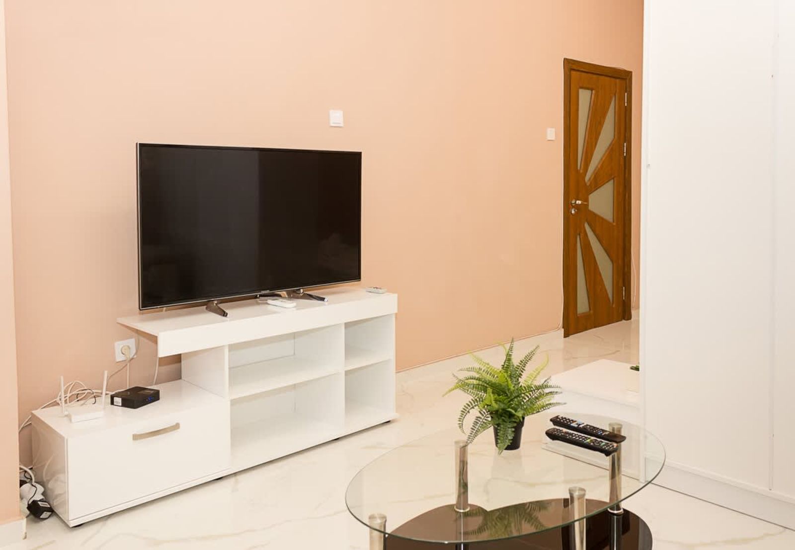 Comfy 1-Bedroom Apartment in Chayka Neighbourhood - Photo 10