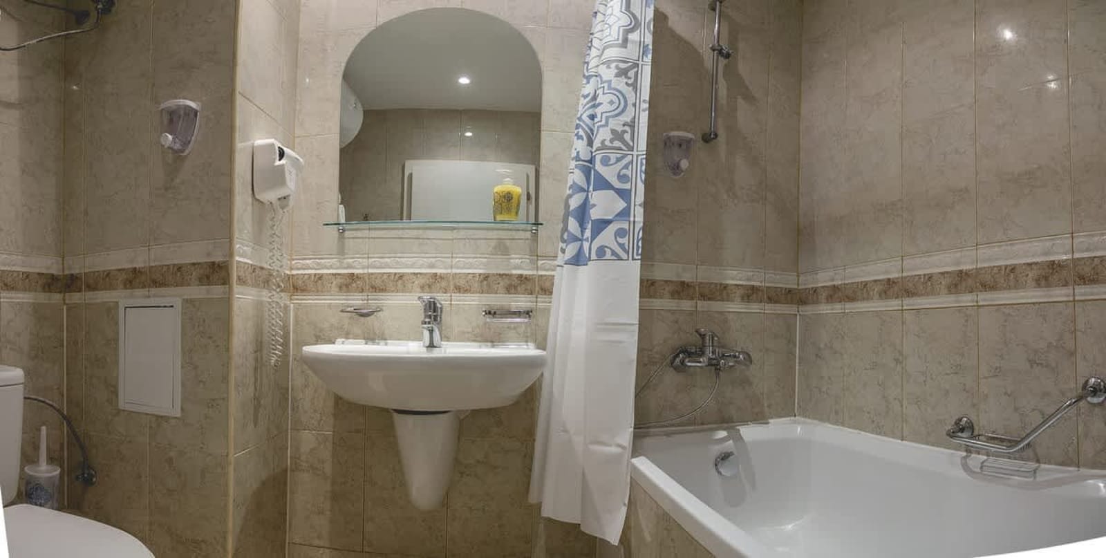 Private Studio in Planet Hotel, Sunny Beach Center - Photo 16