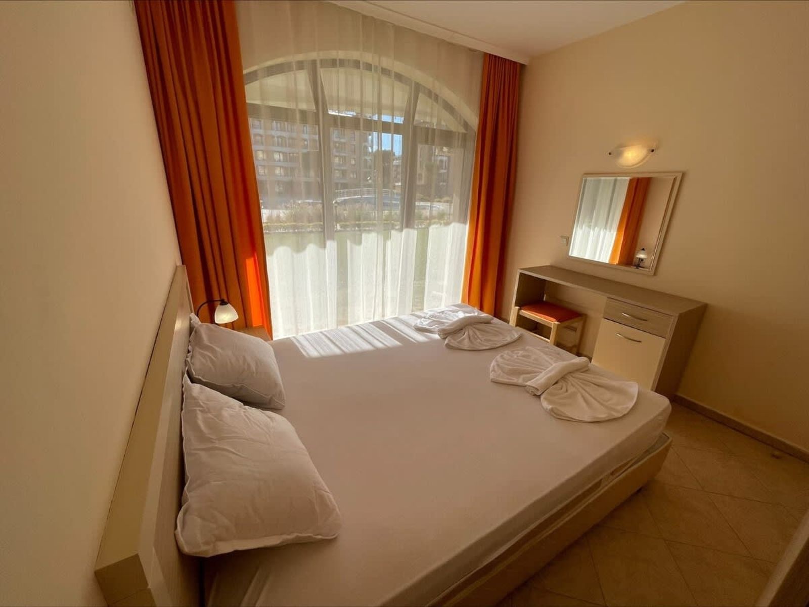 Cozy 1 bedroom apartment in Royal Sun - Photo 16