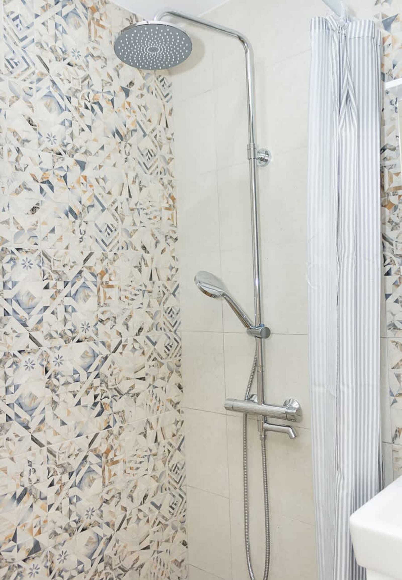 Cozy 1-BD Apartment in Varna - Photo 18