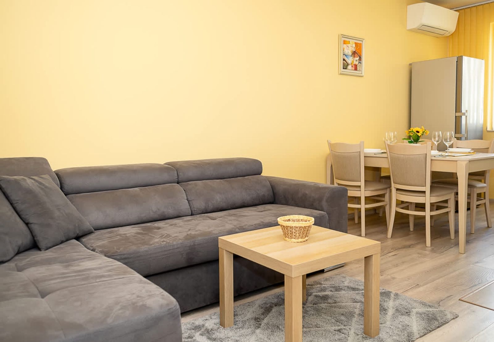 Bright &amp; Spacious 2-Bedroom Apartment in Varna - Photo 10