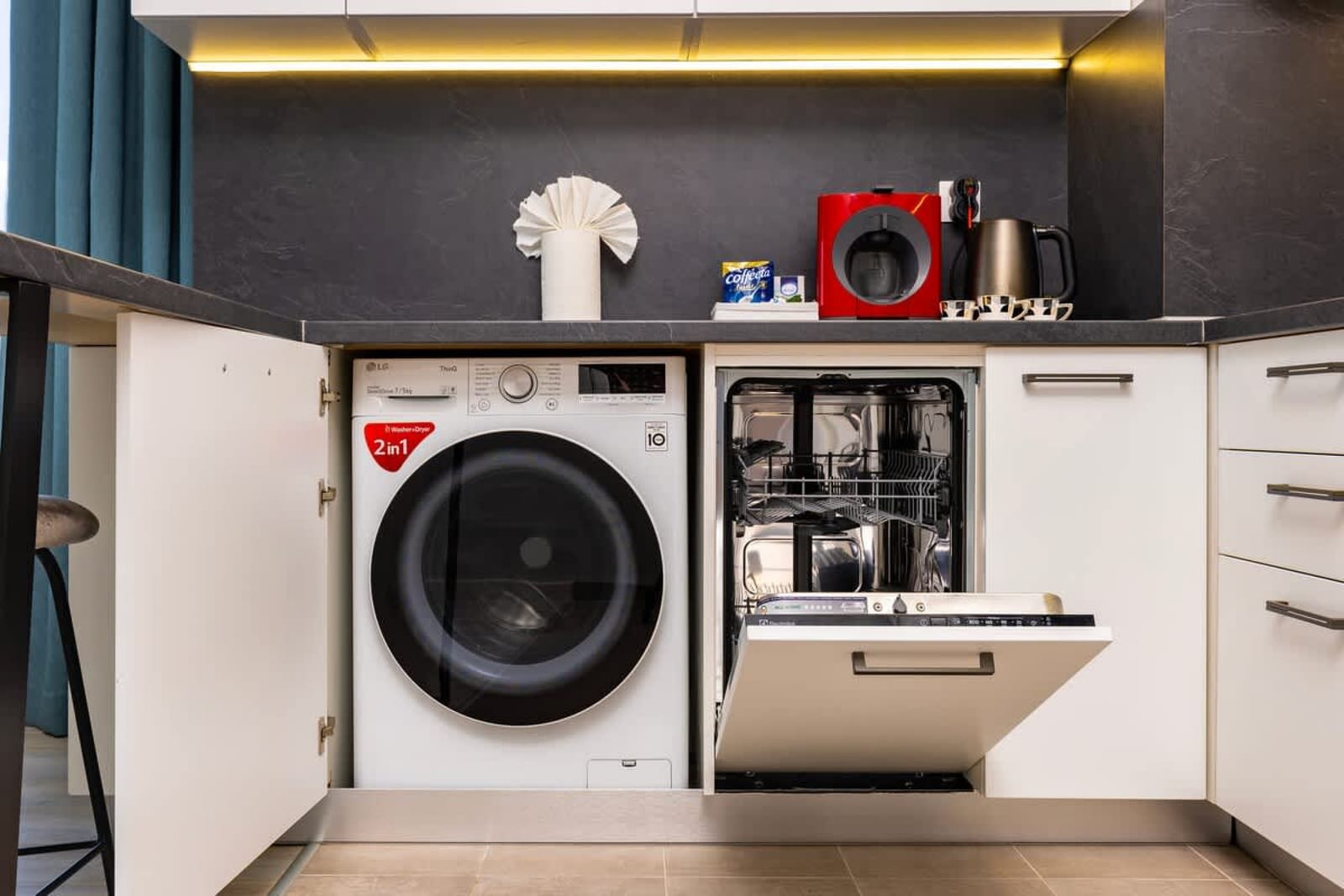 Bright and Cozy 1BD Flat in Plovdiv with Parking - Photo 9