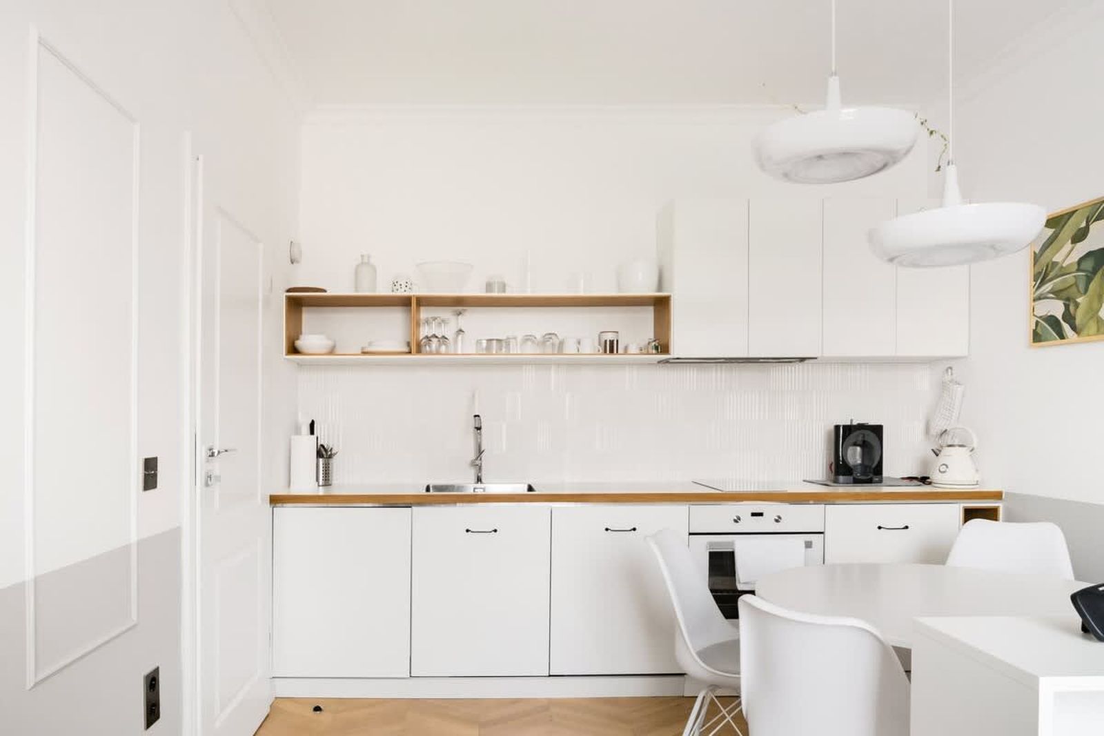 Bright 1BD Flat with Balcony in City Center Sofia - Photo 5