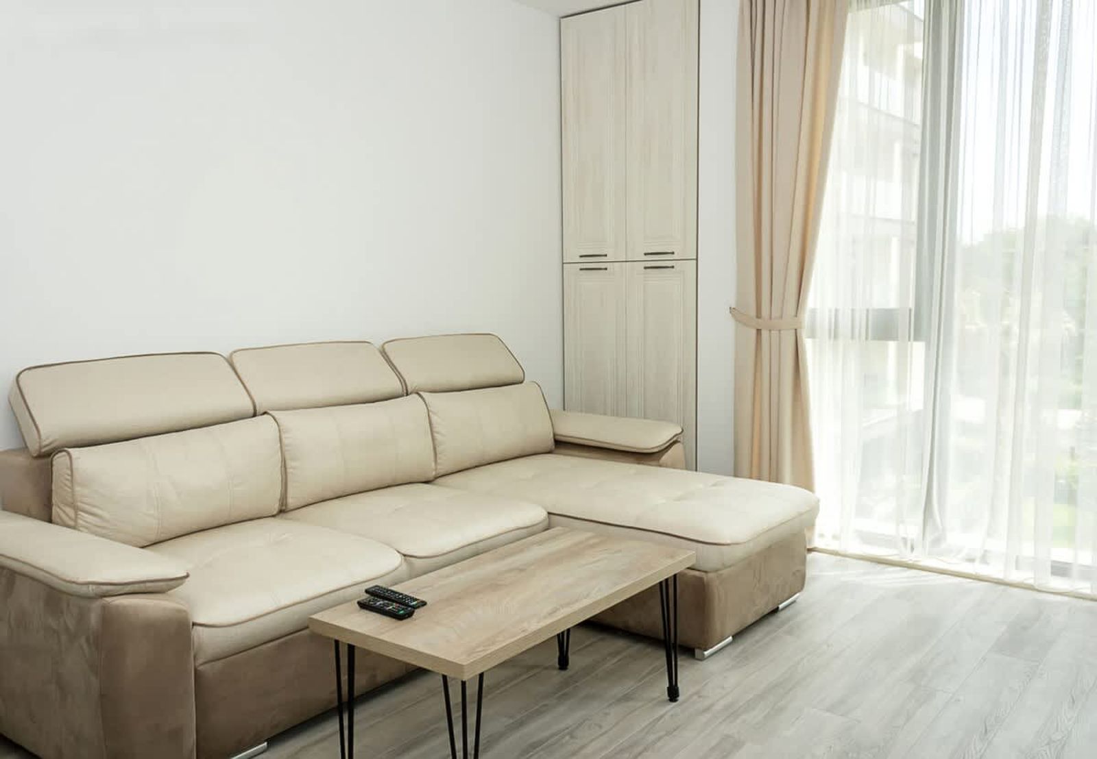 Azur Delux -1BD Flat with Parking &amp; Pool - Photo 12