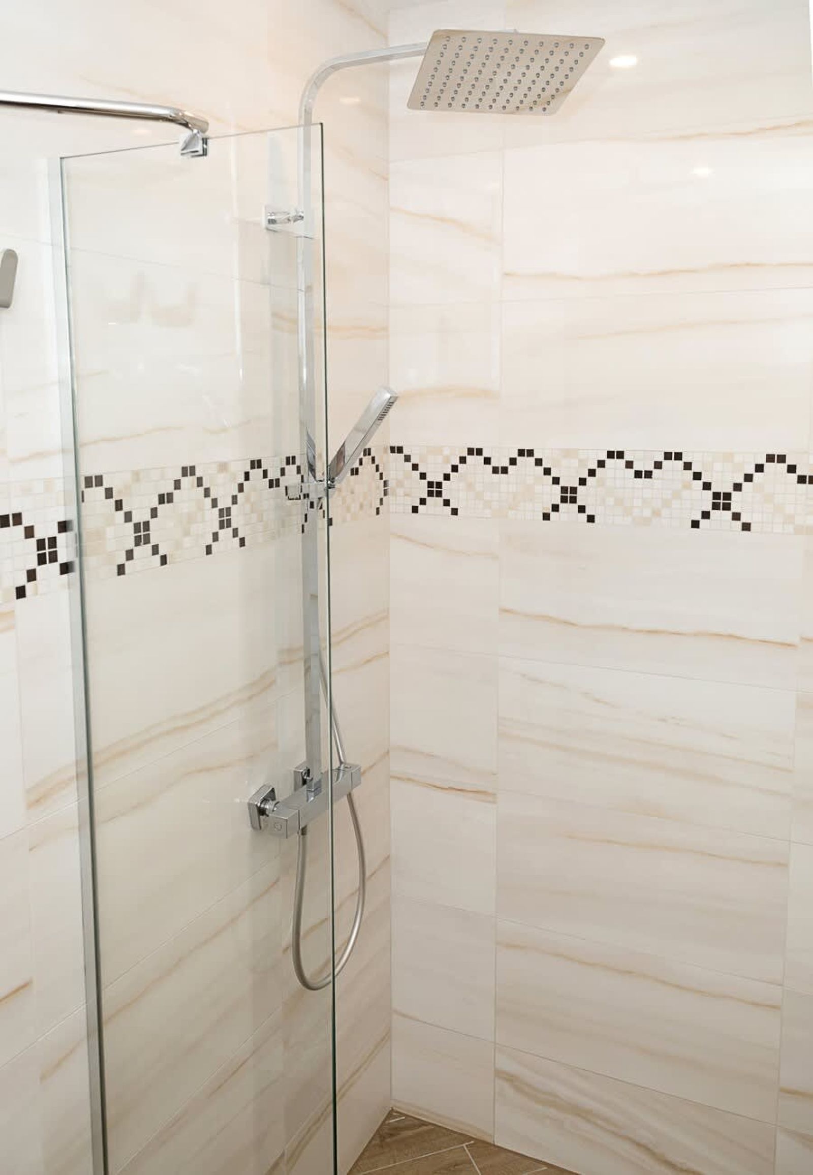 Exclusive Central Varna Apartment | 2 Beds+Parking - Photo 25