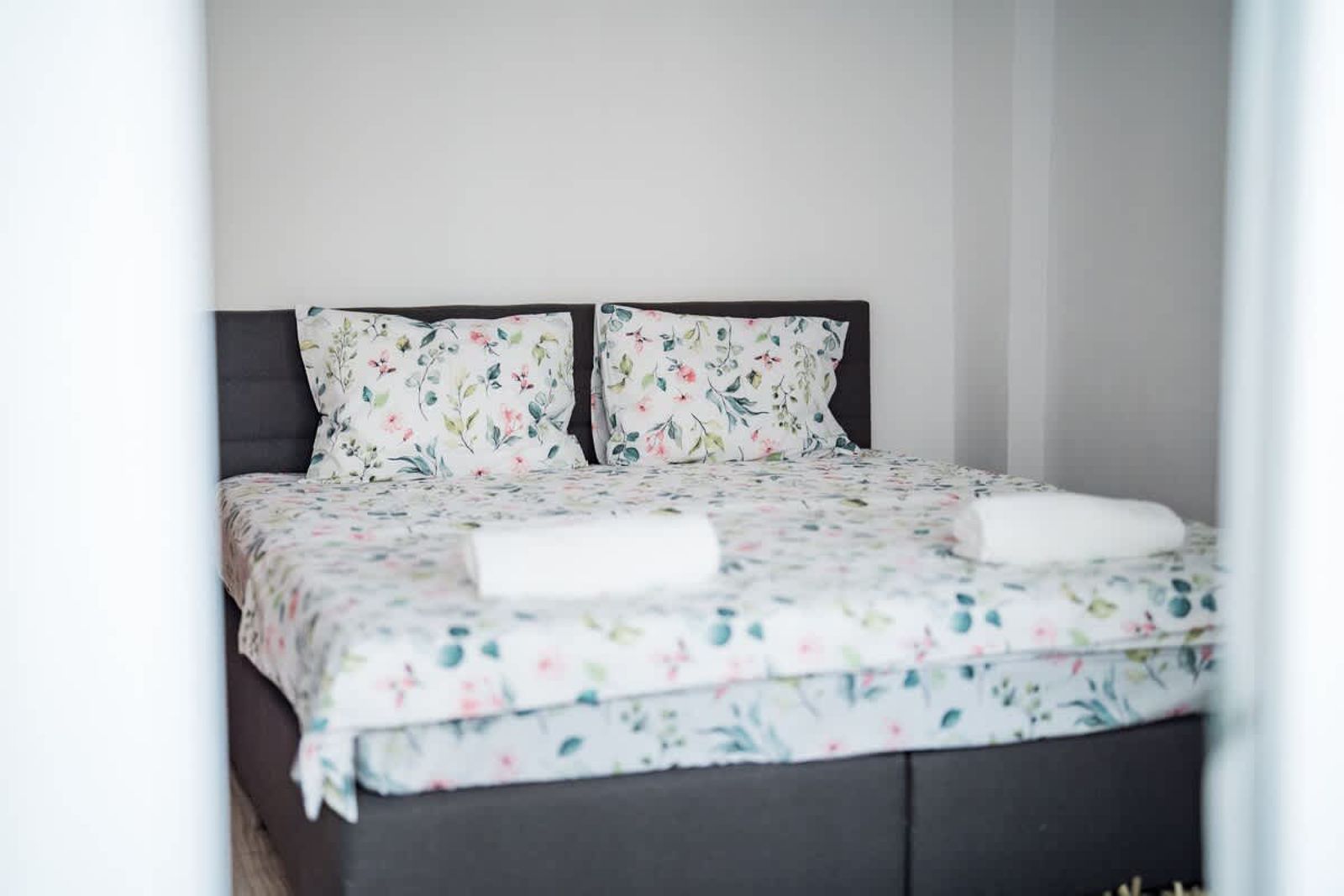 Black Sea Luxury 2bdrm Apartment - Photo 28