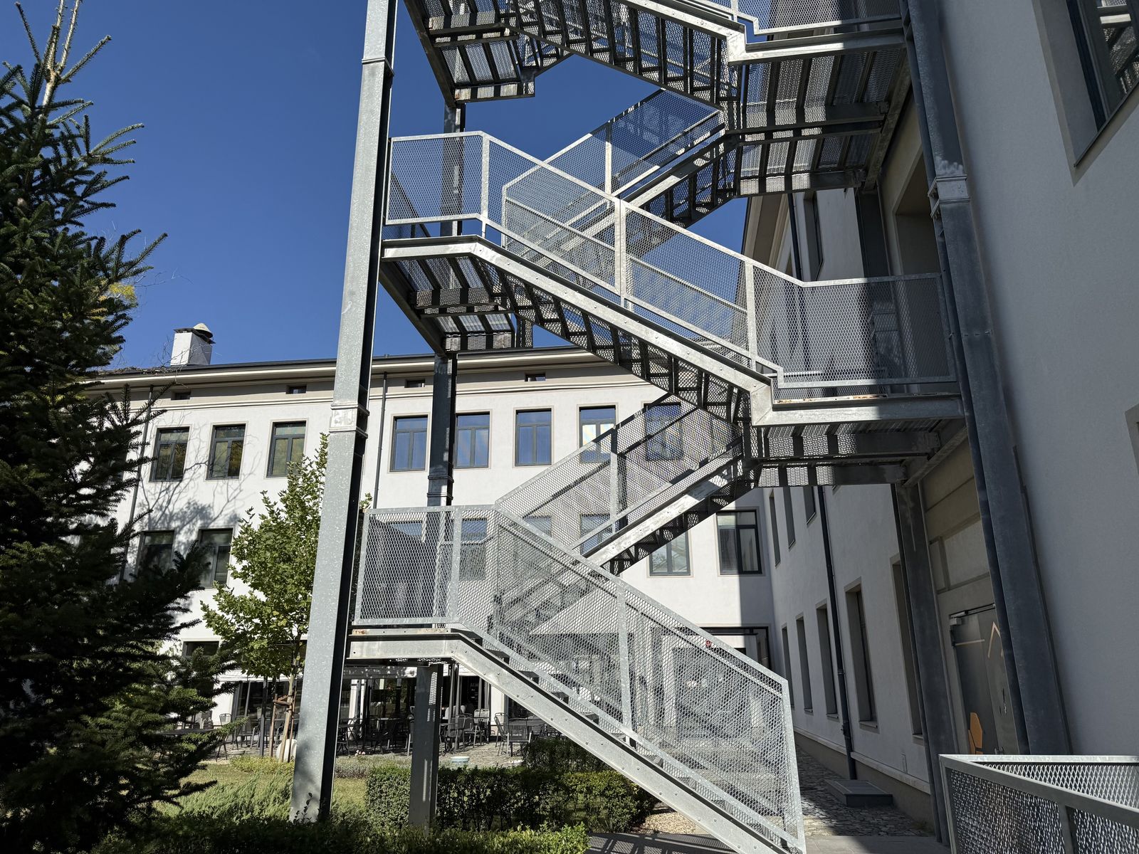 Big Event Space Center with Modern Architecture in Sofia - Photo 6