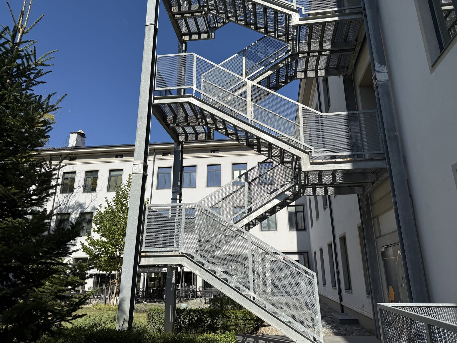 Big Event Space Center with Modern Architecture in Sofia - Photo 6