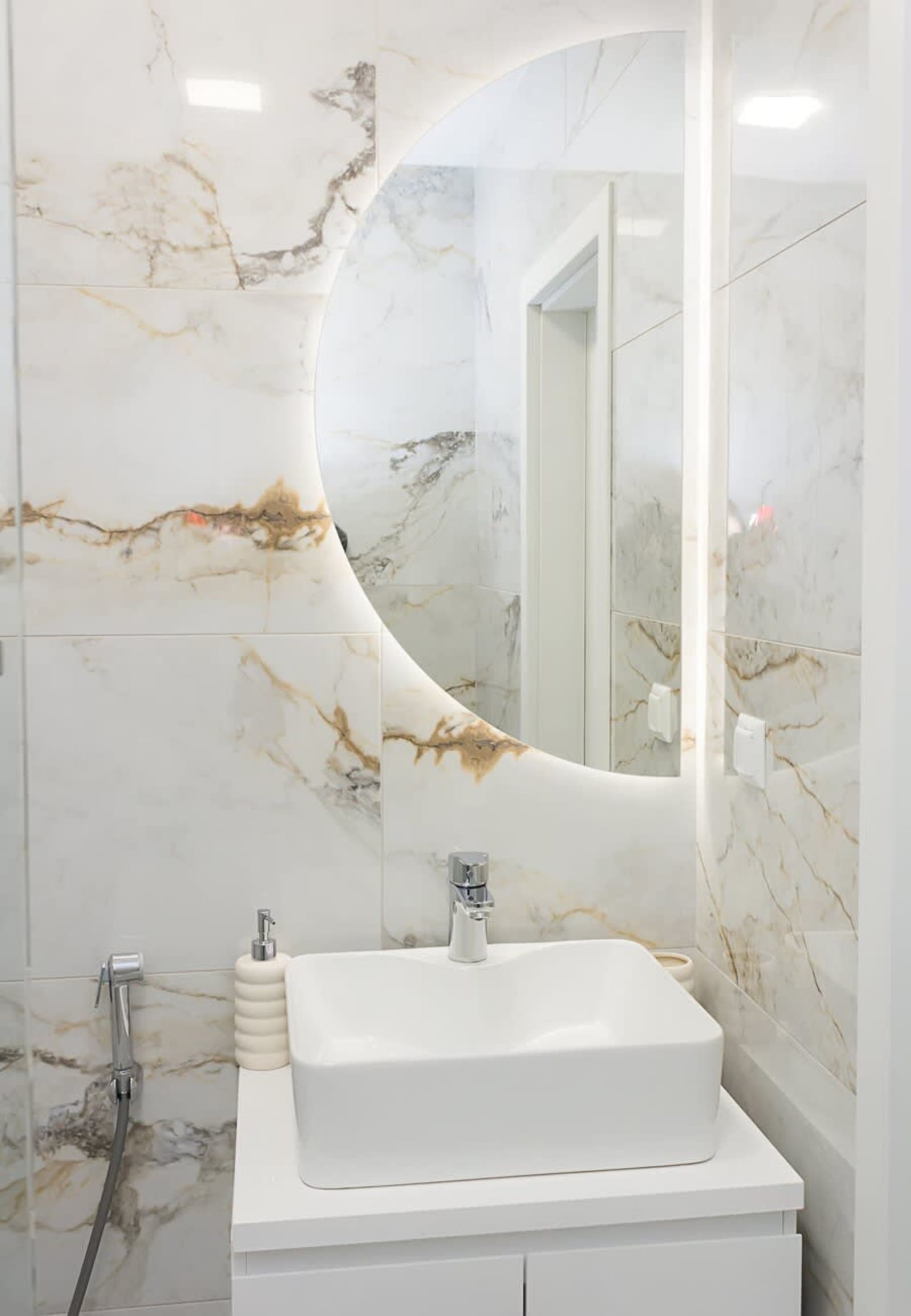 Chic Retreat in Varna's Fifth Element - Photo 18