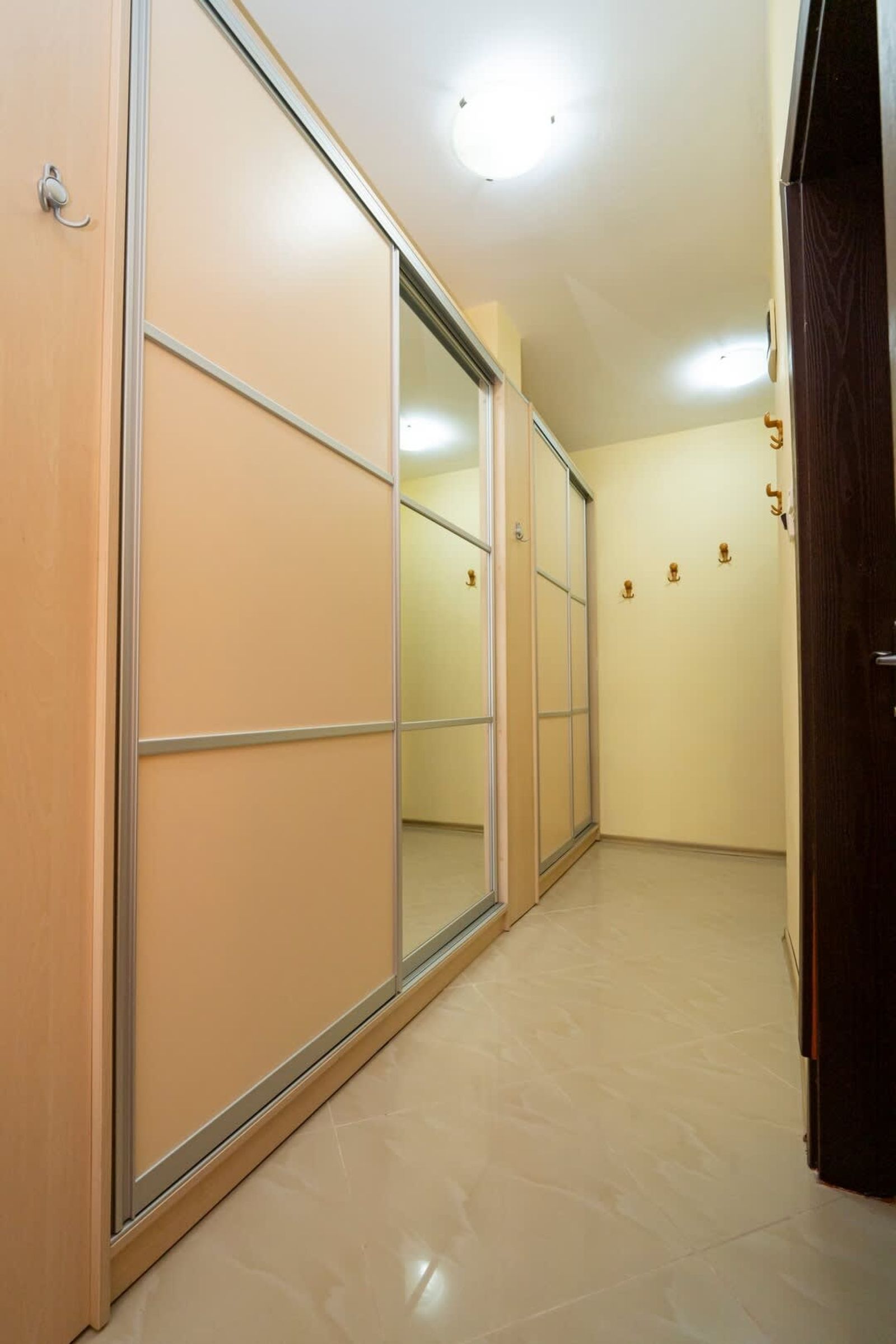 The Family Courtyard - Very LARGE 2BD Apartment - Photo 17