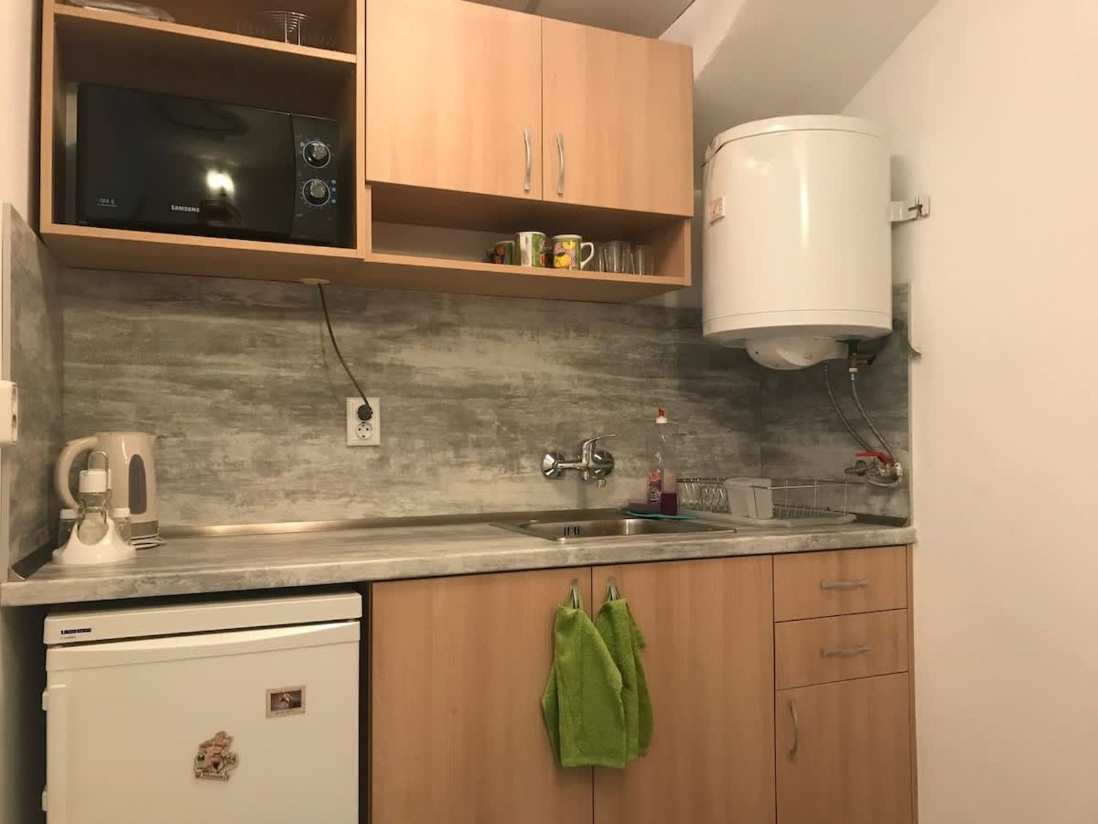 Top Center Studio - The Nest - Photo 3