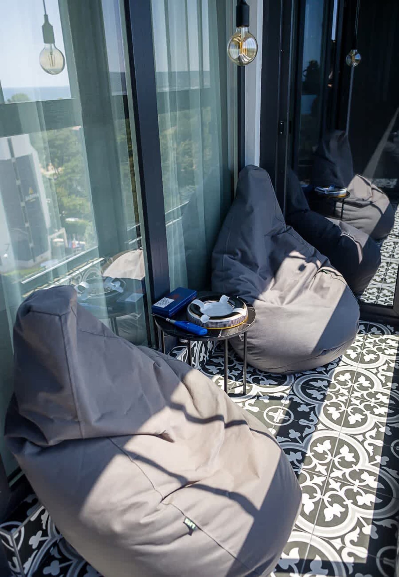 Royal View –Luxury 2BR Apartment with Sea Panorama - Photo 18