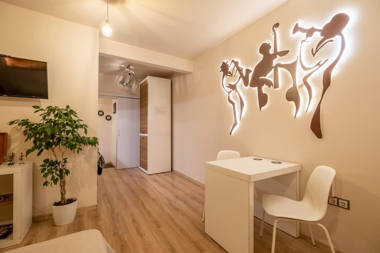 JAZZY off Vitosha Blvd: Feel the Rhythm of Sofia - Photo 22